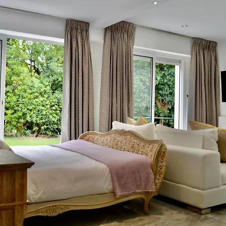 Villa: 15 Mins Walk To & Centre * Cannes