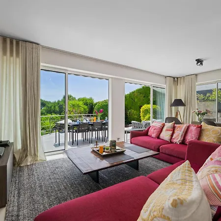Villa: 15 Mins Walk To & Centre Villa Cannes
